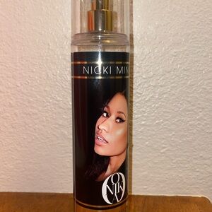 Nicki Minaj ONIKA Fragrance Mist in Black and Gold